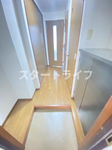 大阪市淀川区野中南２丁目の賃貸マンションの玄関