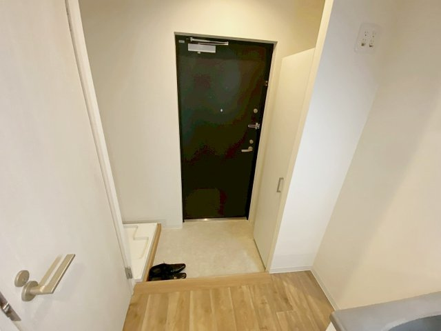 KORE・YIELD仁川の玄関