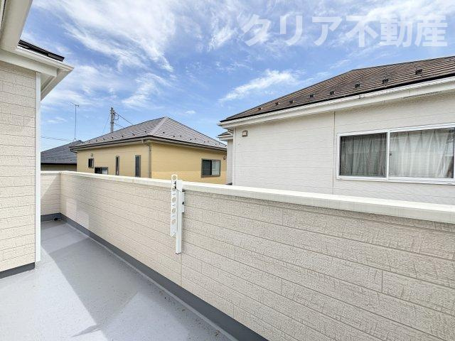 【バルコニー】 | 高崎市石原町新築　並列3台・都市ガス♪