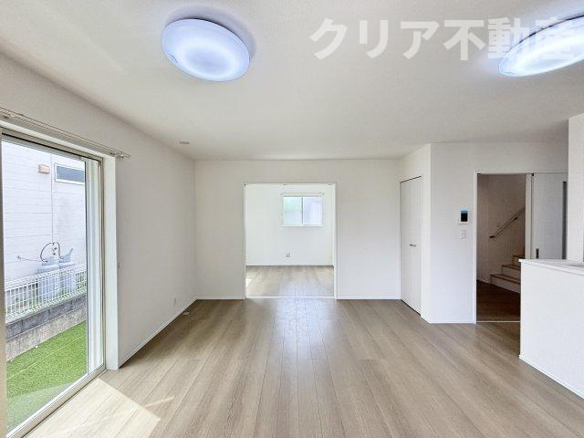 【居間・リビング】 | 高崎市石原町新築　並列3台・都市ガス♪