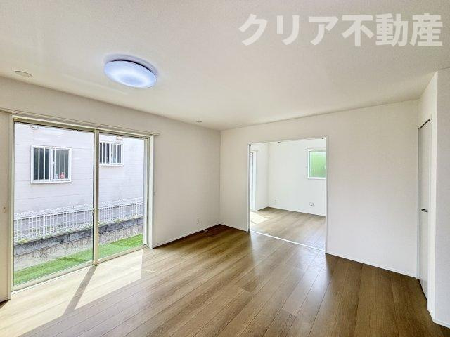 【居間・リビング】 | 高崎市石原町新築　並列3台・都市ガス♪