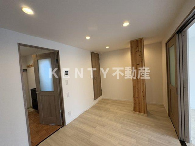 【寝室】 | マンション美和 | 落ち着いた色調の寝室です