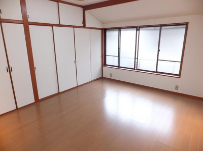 【洋室】 | 山科区日ノ岡石塚町　中古テラスハウス