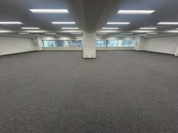 大阪市中央区難波２丁目の店舗事務所の内装