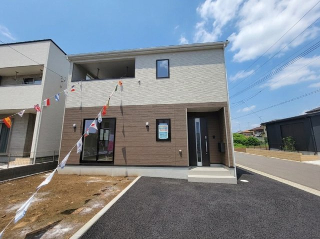 【Cradle garden】小山市横倉 第4-1期 全3棟の外観|〇2号棟【4LDK+カースペース2台】
東南角地の開放的な立地です！朝日が入りに中は南側から」明るい光が差し込みます♪
道路の配置。陽当たり、住環境等ぜひ現地にてご体感くださいませ！