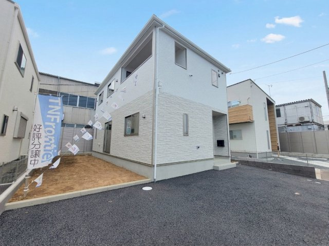 【Cradle garden】小山市横倉 第4-1期 全3棟の外観|〇3号棟【4LDK+カースペース2台以上】
広々カースペースを備えた3号棟♪お庭はお子様の遊び場に♪元気なお子様のお外遊びも、自宅のお庭なら安心です。
※2026年4月撮影