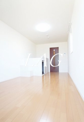 【居間・リビング】 | リブリ・チヒロ 壱番館 | 洋室のお部屋です。