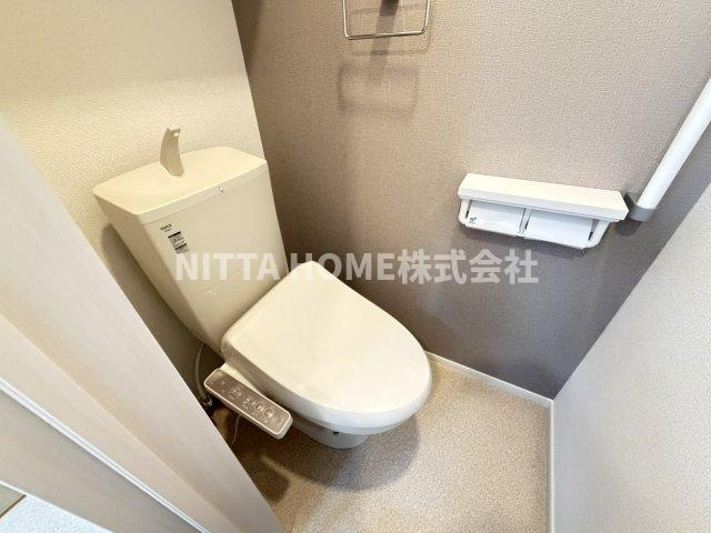 カーサ　ルミノーゾのトイレ|温水洗浄便座のトイレです＊