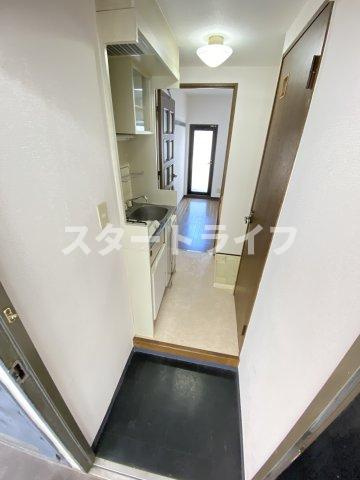 大阪市東淀川区大隅１丁目の賃貸マンションの玄関