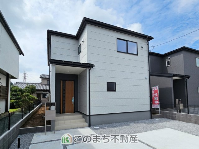 LiveleGarden.S第16栃木大平町富田の外観|建物完成につき内覧可能です！
飽きのこないシンプルな外観と
閑静な住宅街は永住の地にピッタリです♪