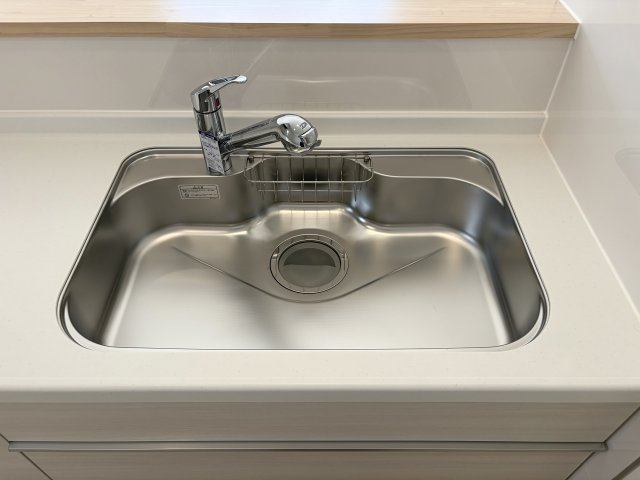【設備】 | クレイドルガーデン岡山市北区西辛川第7 (全1棟) | 浄水機能付きキッチン水栓