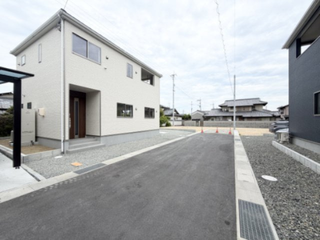 【前面道路含む現地写真】 | クレイドルガーデン岡山市北区西辛川第7 (全1棟)
