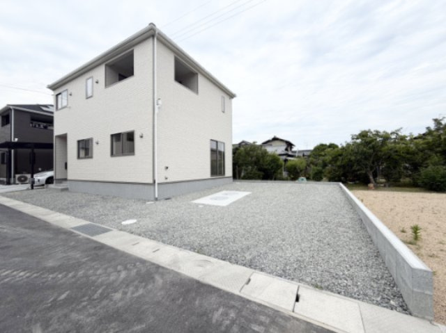 【庭】 | クレイドルガーデン岡山市北区西辛川第7 (全1棟)