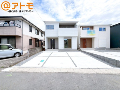 【駐車場】 | 沼津市東間門　新築一戸建て　1号棟 | ゆったりスペースで、駐車も楽ちん♪
