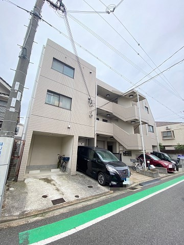 シェルコート南甲子園の外観