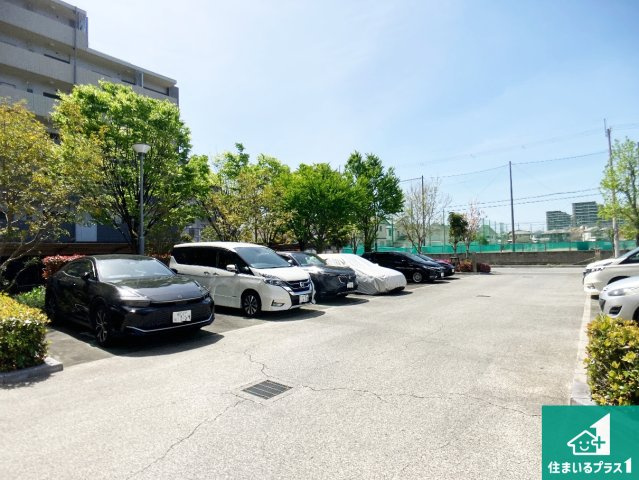 オーズガーデンイーストC棟のその他共用部分|共用部（駐車場）
