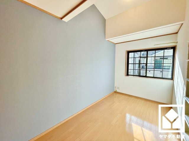 南区上鳥羽西浦町の子供部屋