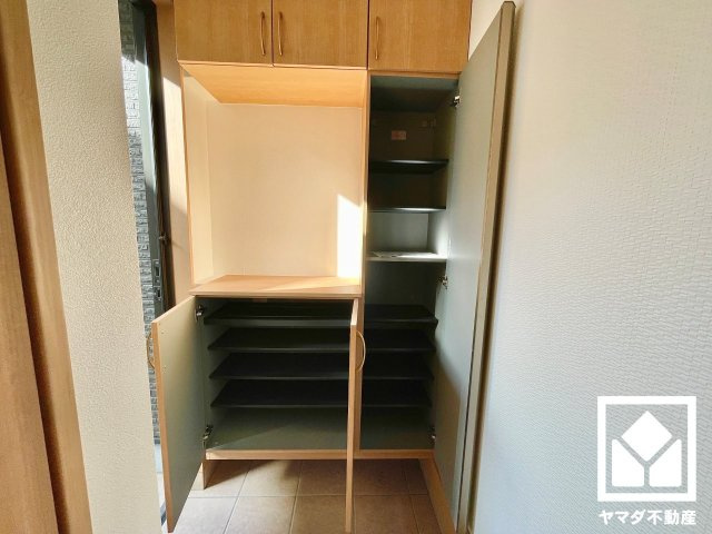 南区上鳥羽西浦町の玄関