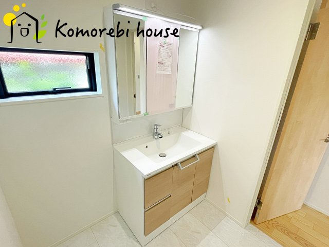 上尾市浅間台418①　新築一戸建ての独立洗面台|独立洗面台です
