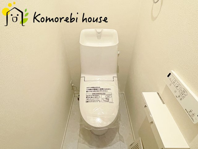 上尾市浅間台418①　新築一戸建てのトイレ|ゆったりとした空間のトイレです