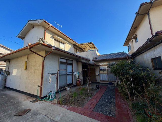  福山市御幸町 中古住宅の外観