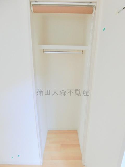 第一コーポ太田屋の設備|リビングの収納クローゼット