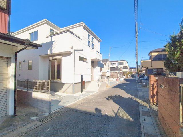 富士見市水谷東１丁目の新築一戸建の前面道路含む現地写真|北東側4ｍ公道