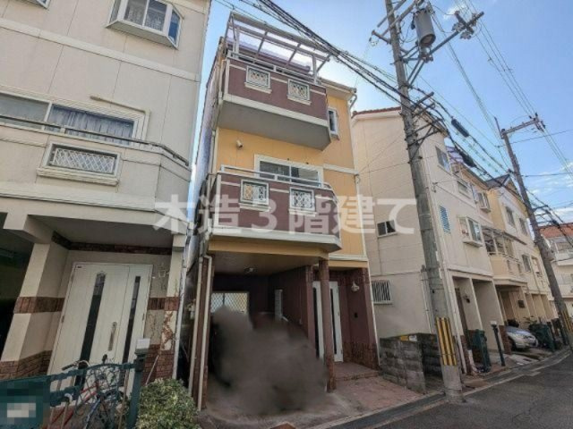 津田東町1丁目　中古一戸建ての構造・工法・仕様|木造３階建て
■物件内覧・資金計画相談・住宅ローン相談、リフォーム相談、お問合せ受付中■
※当日・翌日のご内覧、ご相談はお電話でのお問合せがスムーズです！