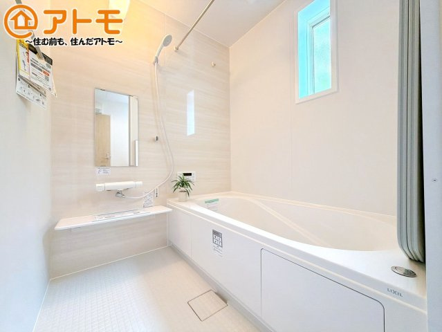 【浴室】 | 沼津市東間門　新築一戸建て　2号棟 | 広々１坪タイプのゆったり浴室ユニット♪浴室乾燥機付き♪