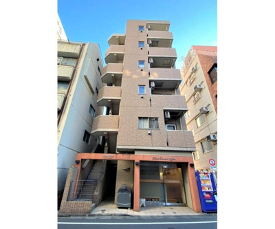 【外観】 | サン・シオン | 鉄筋コンクリート造のがっちりとした建物。