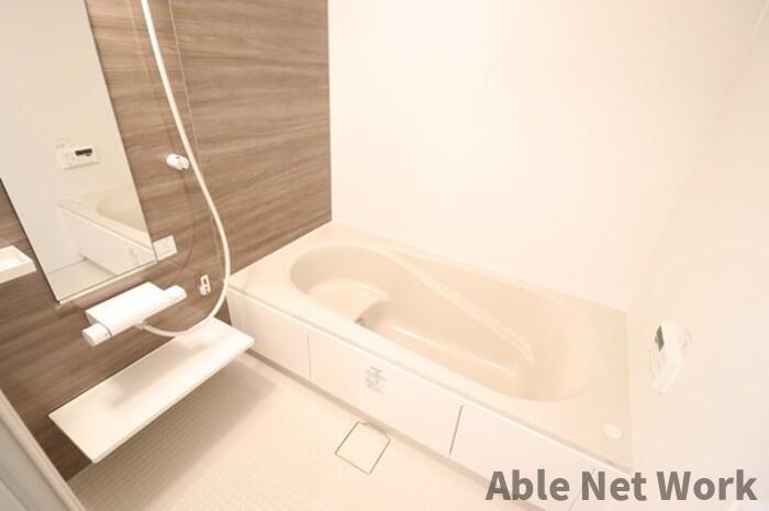 Casa(カーサ)EXE　A(エグゼエー)の浴室|追い炊き、浴室乾燥機付き