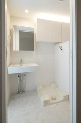 【洗面所】 | コモド恵比寿 | ※写真は同タイプ住戸です。