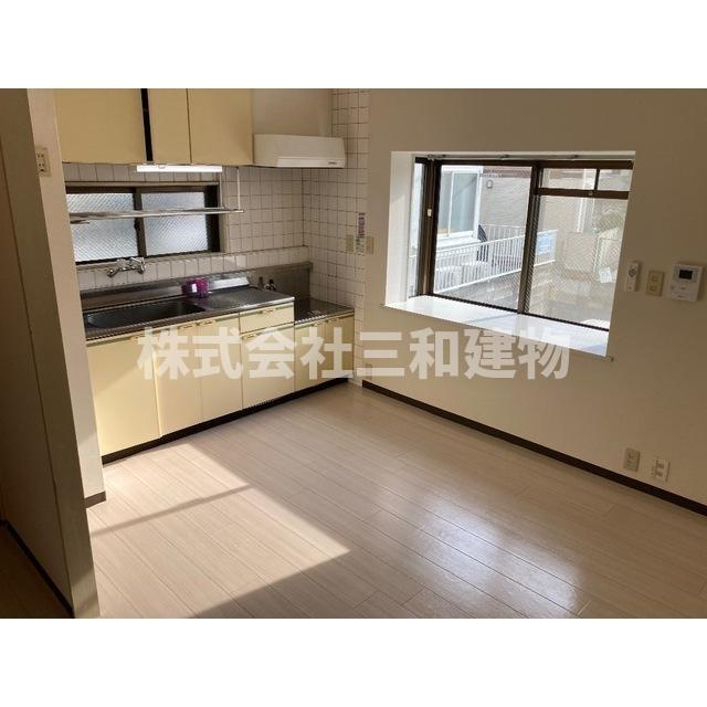 ハイム本丸Ⅱの居間・リビング