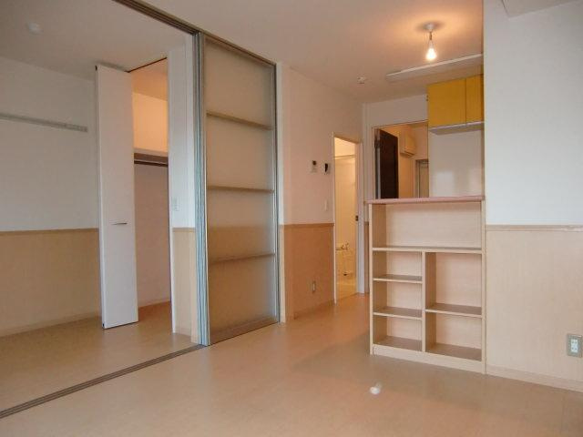 トレビナ中浦和の居間・リビング