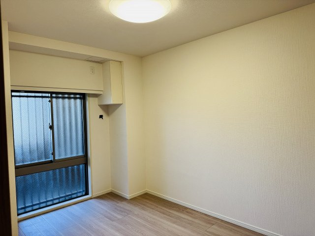 フェアヒルズ南大沢シエルコートの子供部屋|～6.0帖の洋室です～