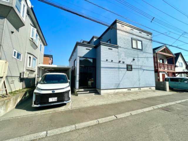 東苗穂8条1丁目　一戸建て