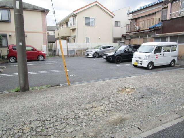グランドソレーユの駐車場|グランドソレーユ　宅配ボックス(^O^)／