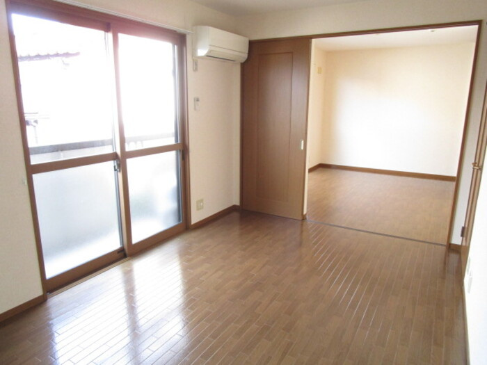グランドソレーユの居間・リビング|他部屋写真参照