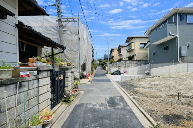 深草願成町のその他