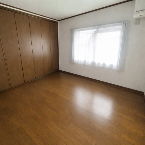 一乗寺梅ノ木町の洋室