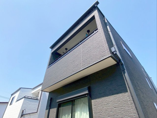 粕屋町長者原東７丁目 中古戸建の外観|バルコニーも南東向き！明るい自然光がお部屋に入ります！