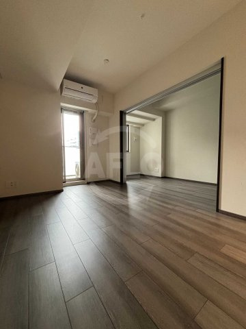 プレサンスレジェンド大阪新町タワー　堀江小学校区の居間・リビング|プレサンスレジェンド大阪新町タワー　リビング