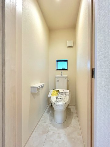 板橋区小豆沢の邸宅のトイレ