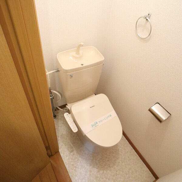 K.M.H.COURT FOREST Bのトイレ