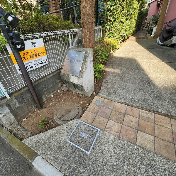 K.M.H.COURT FOREST Bのエントランス