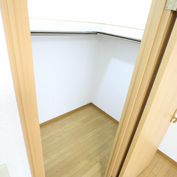 K.M.H.COURT FOREST Bの収納