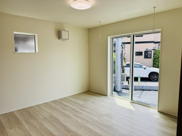 八王子市　川口町　平屋（新築一戸建て）２３ー３期の寝室|～8.0帖の主寝室　ベッドなど大型家具のレイアウトもしやすい広さです～