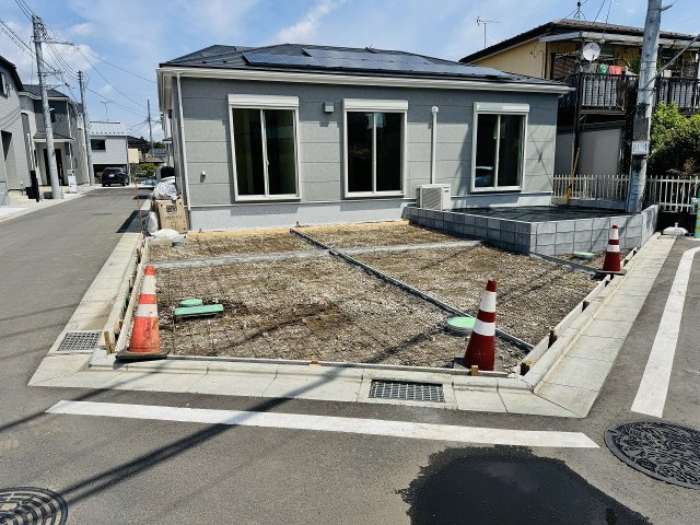 八王子市　川口町　平屋（新築一戸建て）２３ー３期の駐車場|～並列2台駐車可能カースペース～