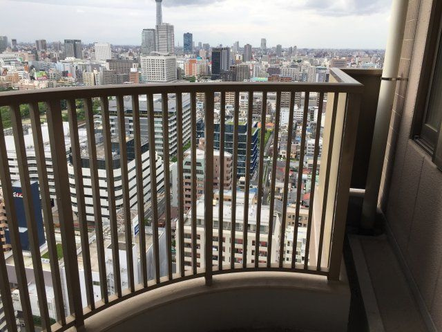 ザ・ガーデンタワーズ・サンライズタワーのバルコニー