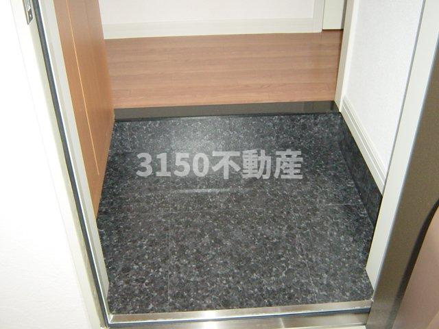 Ｃｒｅｓｔｏｒの玄関|玄関